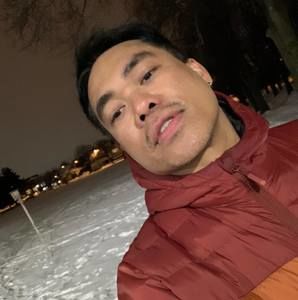 Meet your Posher, Gil